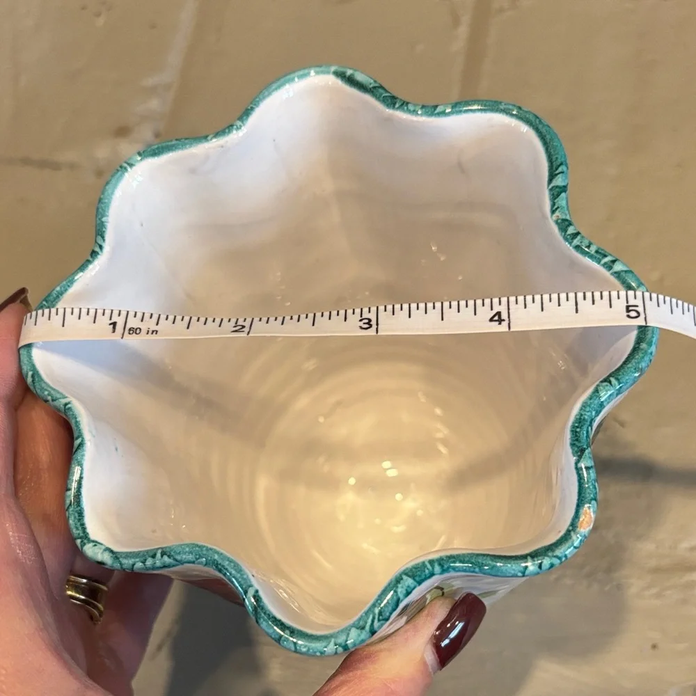 VTG Italian Handcrafted Pottery Floral Vase‎
